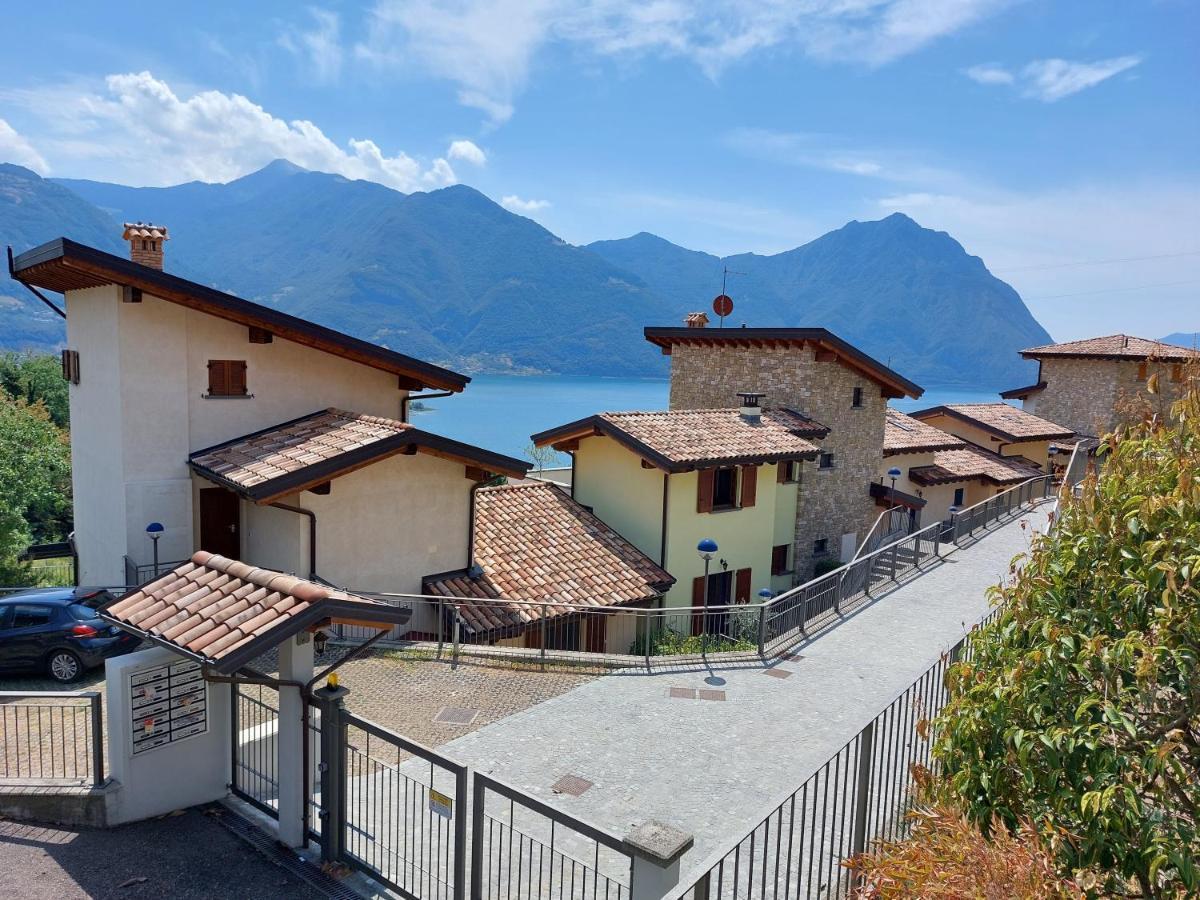 Iseo Lake Villa Con Vista Lago E Piscina Costa Volpino Buitenkant foto